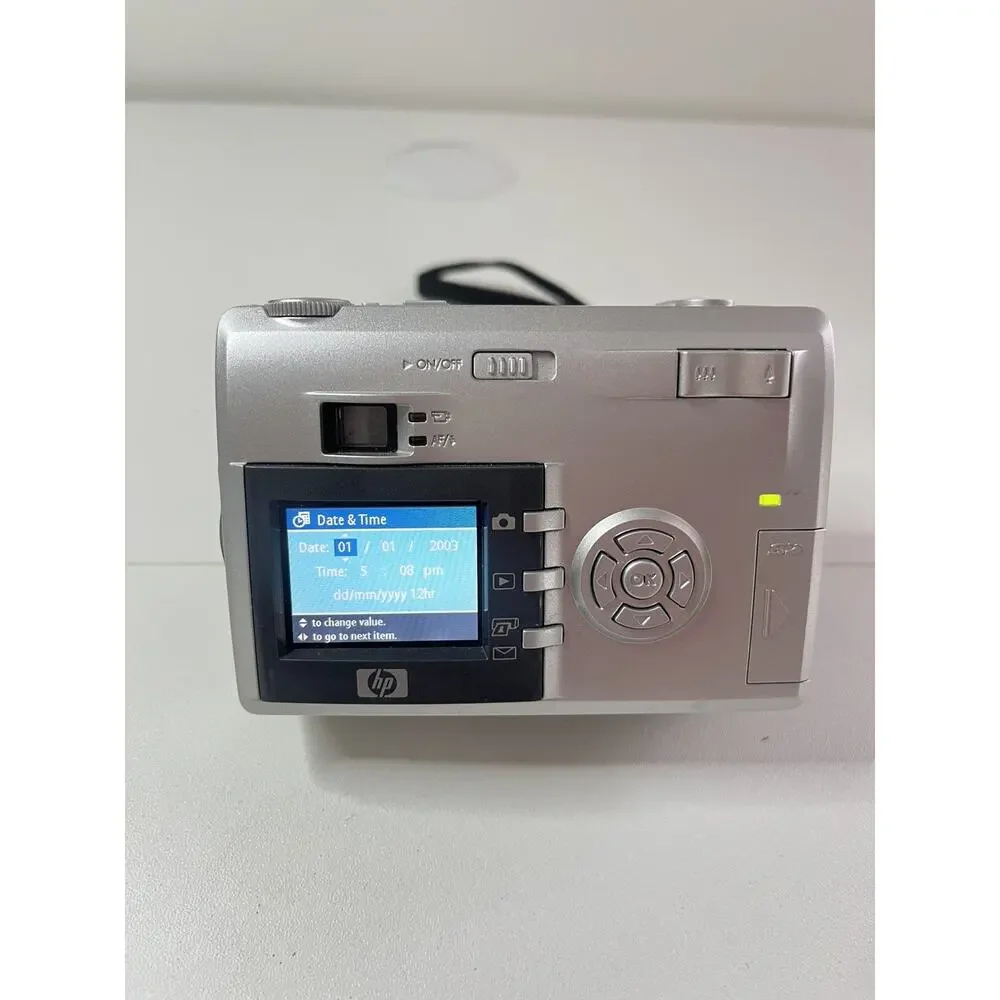 HP Photosmart 8886 Camera 5.3MP 21x Zoom Tested Docking Station Strap